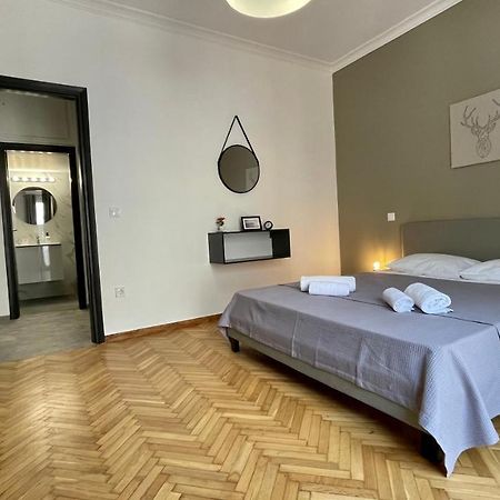 Gorgeous Renovated Apt. Close To Metro And Cultural Sites! เอเธนส์ ภายนอก รูปภาพ