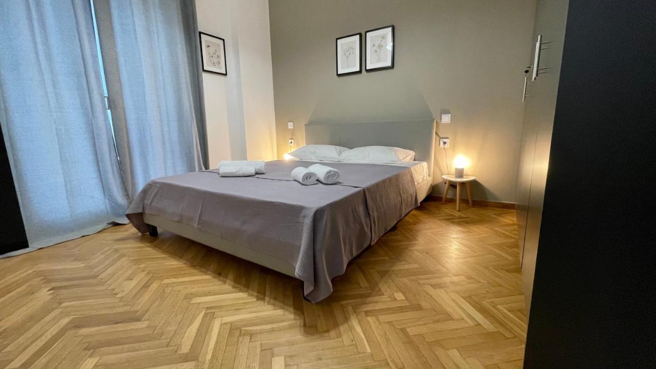 Gorgeous Renovated Apt. Close To Metro And Cultural Sites! เอเธนส์ ภายนอก รูปภาพ
